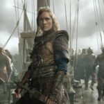 Abigail Thorn como Sharako Lohar empunhando espada na Batalha do Abismo em House of the Dragon temporada 3